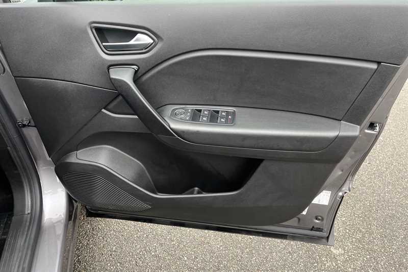 Used Renault Captur 2021 for sale - 76261954: Photo 42