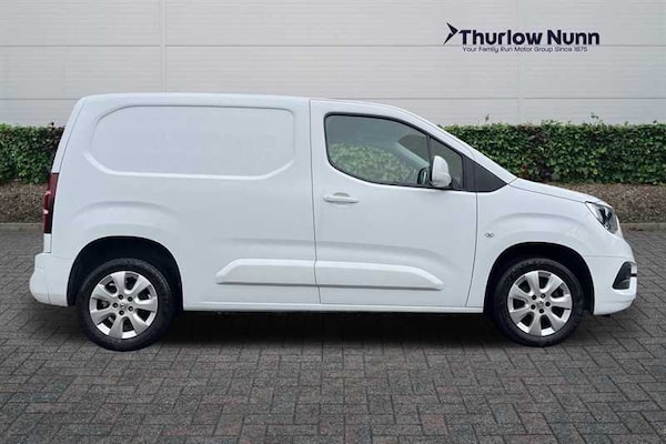 Used Vauxhall Combo 2020 for sale - 76297691: Photo 2