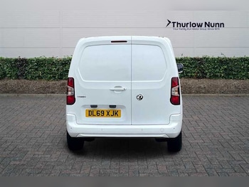 Used Vauxhall Combo 2020 for sale - 76297691: Photo 4