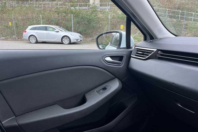 Used Renault Clio 2021 for sale - 78103341: Photo 41