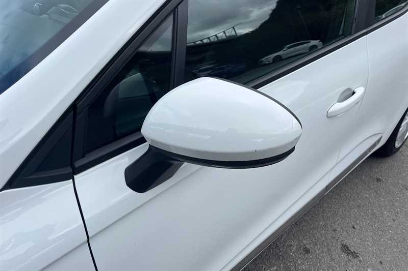 Used Renault Clio 2021 for sale - 78103341: Photo 58