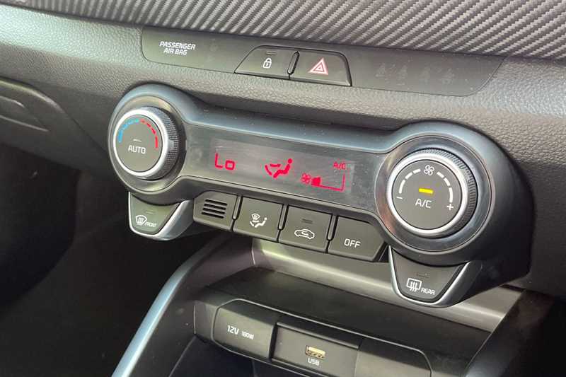 Used Kia Stonic 2022 for sale - 76140617: Photo 15