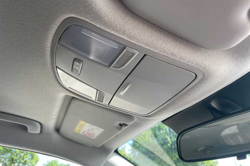 Used Kia Stonic 2022 for sale - 76140617: Photo 30