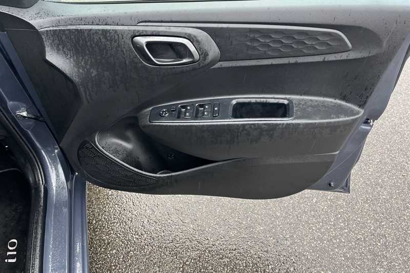 Used Hyundai i10 for sale - 77513717: Photo 42