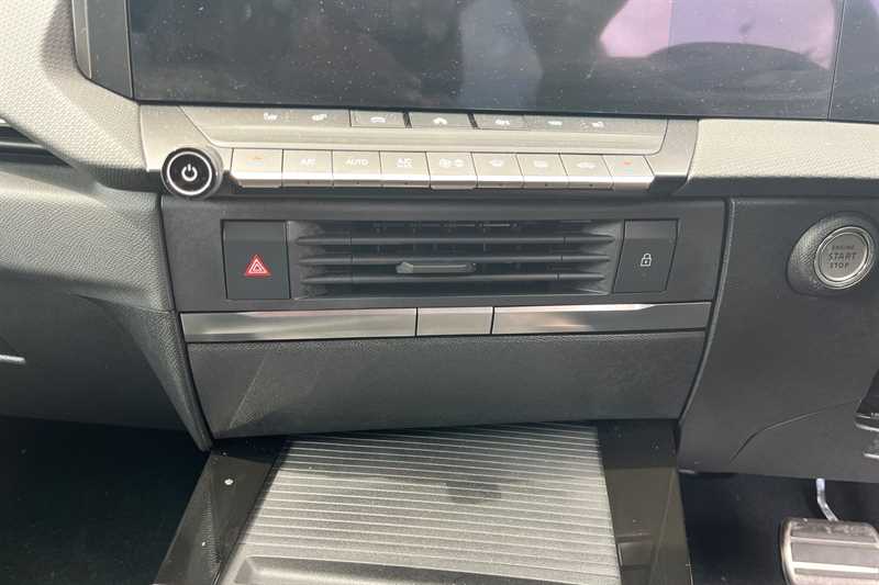 Used Vauxhall Astra 2025 for sale - 76999845: Photo 15