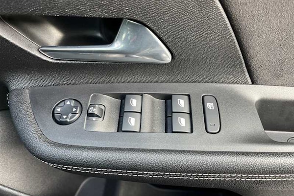 Used Vauxhall Mokka Electric 2021 for sale - 76204446: Photo 16
