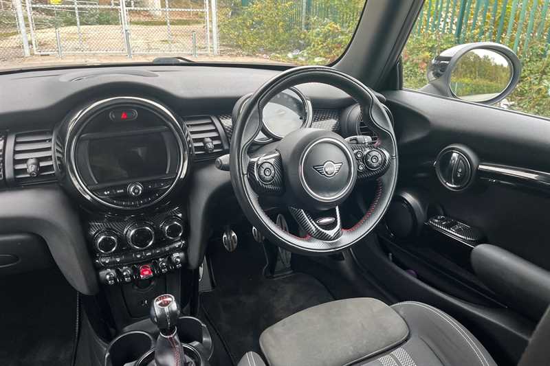 Used MINI Hatch 2019 for sale - 76315882: Photo 11
