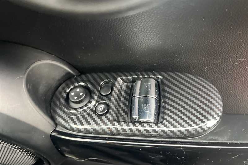 Used MINI Hatch 2019 for sale - 76315882: Photo 16