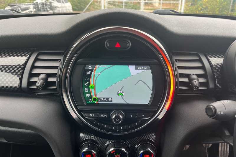 Used MINI Hatch 2019 for sale - 76315882: Photo 18