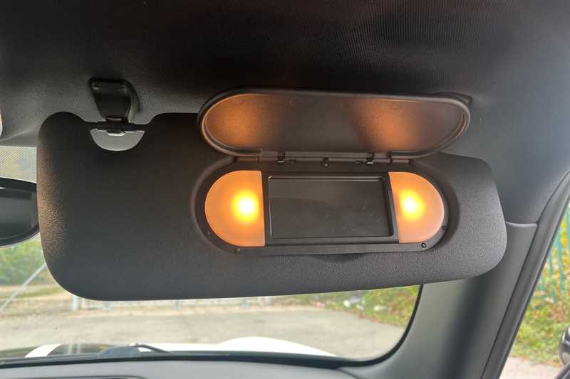 Used MINI Hatch 2019 for sale - 76315882: Photo 36