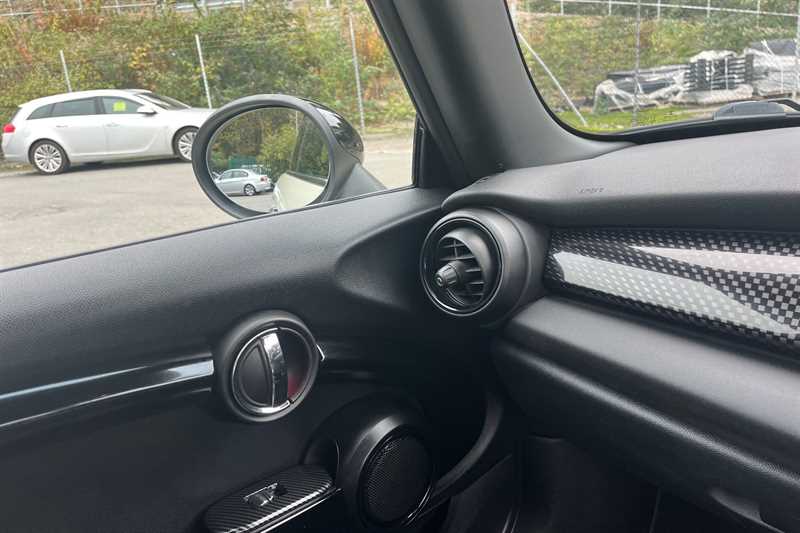 Used MINI Hatch 2019 for sale - 76315882: Photo 41