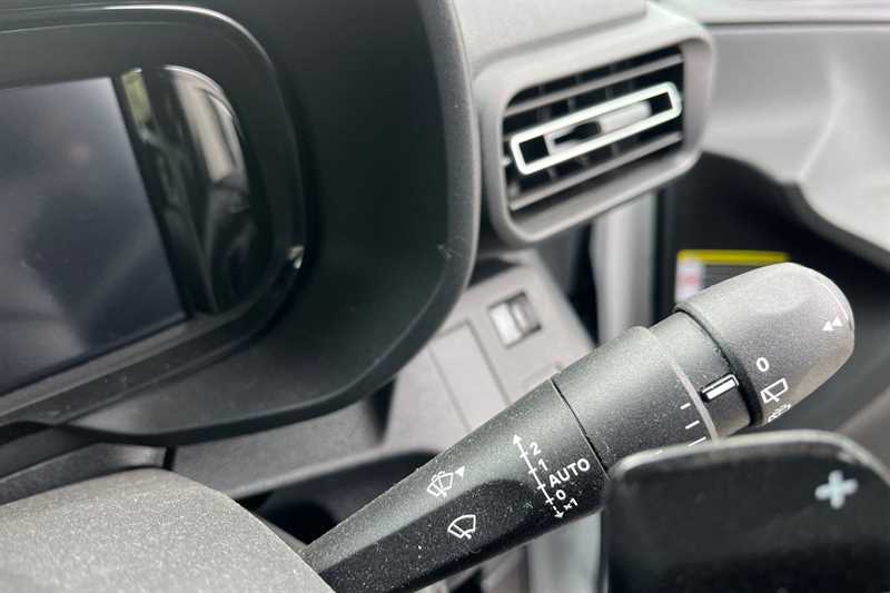 Used Vauxhall Combo Electric 2025 for sale - 76168976: Photo 28