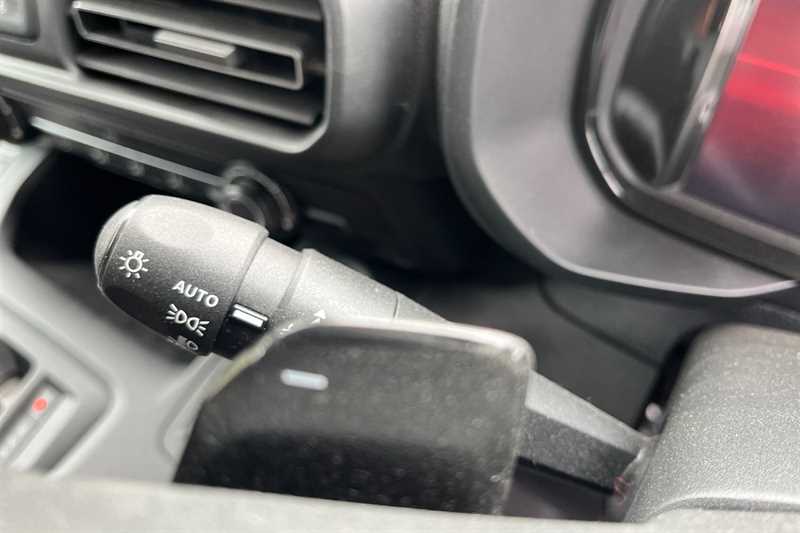 Used Vauxhall Combo Electric 2025 for sale - 76168976: Photo 29