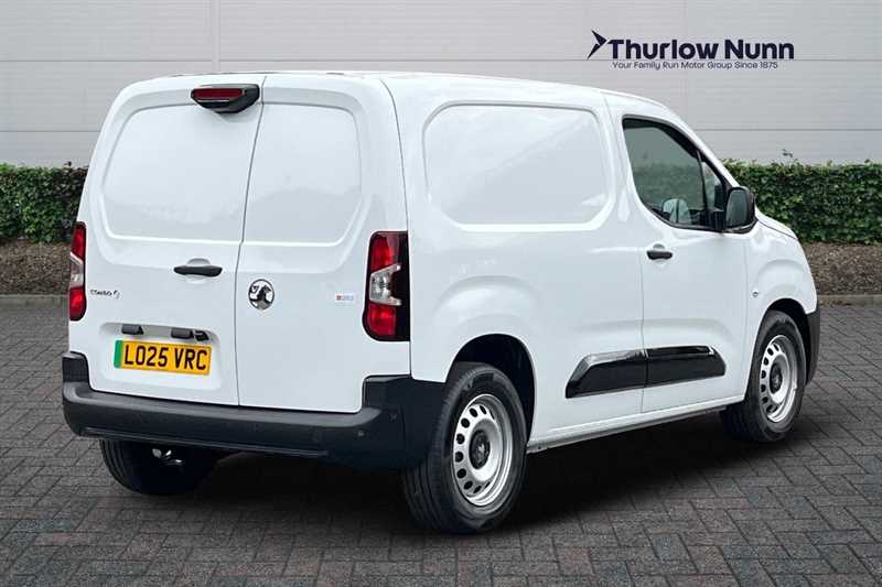 Used Vauxhall Combo Electric 2025 for sale - 76168976: Photo 3