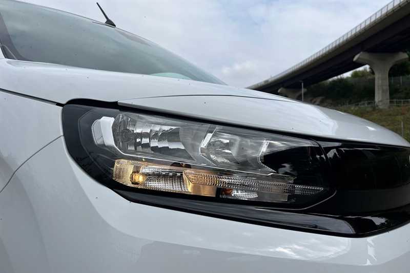 Used Vauxhall Combo Electric 2025 for sale - 76168976: Photo 51