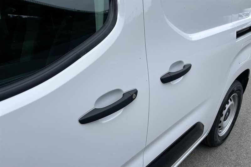 Used Vauxhall Combo Electric 2025 for sale - 76168976: Photo 57