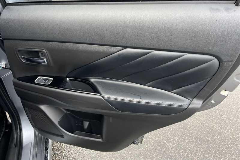 Used Mitsubishi Outlander 2020 for sale - 76754847: Photo 42