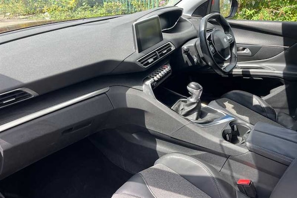 Used Peugeot 3008 2017 for sale - 76168952: Photo 13