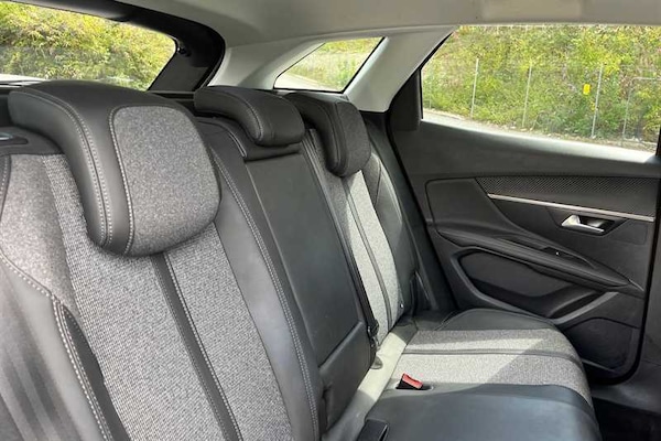 Used Peugeot 3008 2017 for sale - 76168952: Photo 23