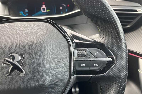Used Peugeot E-2008 2021 for sale - 76204205: Photo 22