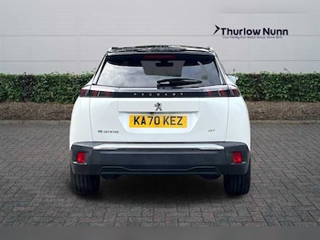 Used Peugeot E-2008 2021 for sale - 76204205: Photo 4