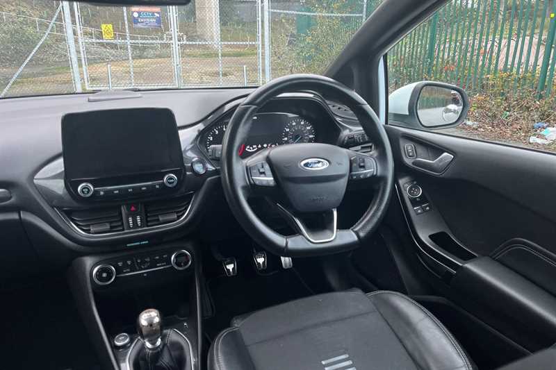 Used Ford Fiesta 2018 for sale - 76875301: Photo 11