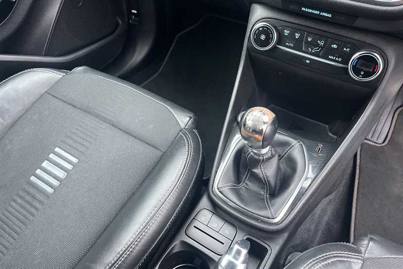 Used Ford Fiesta 2018 for sale - 76875301: Photo 14