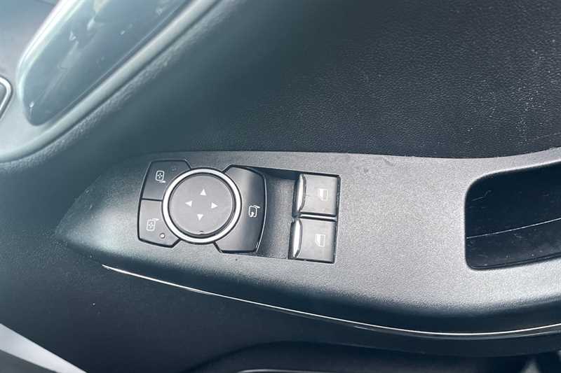 Used Ford Fiesta 2018 for sale - 76875301: Photo 16