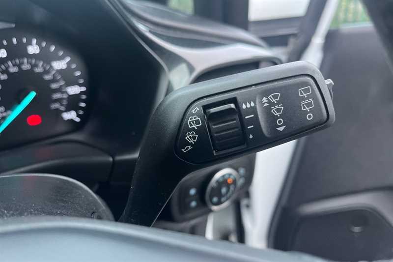 Used Ford Fiesta 2018 for sale - 76875301: Photo 28