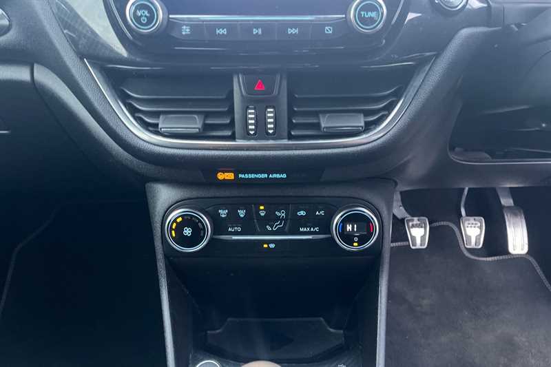 Used Ford Fiesta 2018 for sale - 76875301: Photo 38
