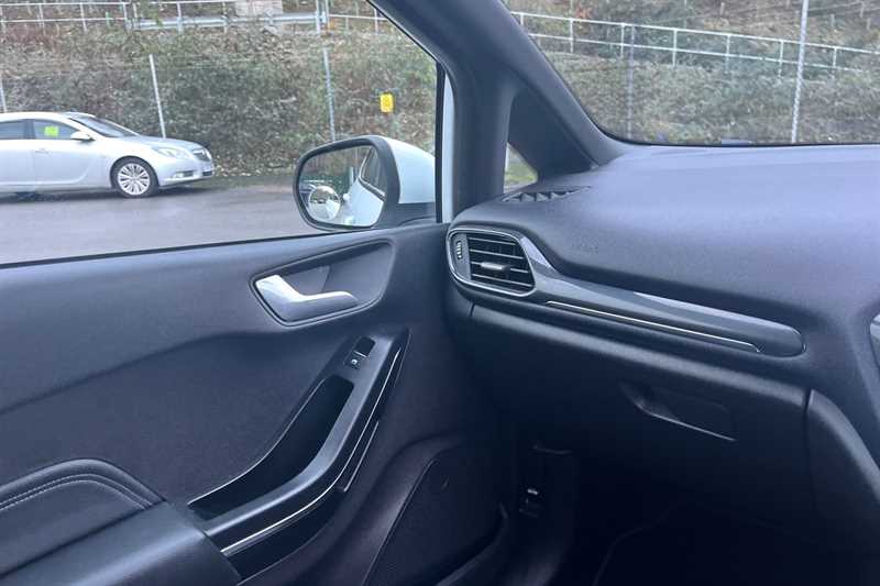 Used Ford Fiesta 2018 for sale - 76875301: Photo 41