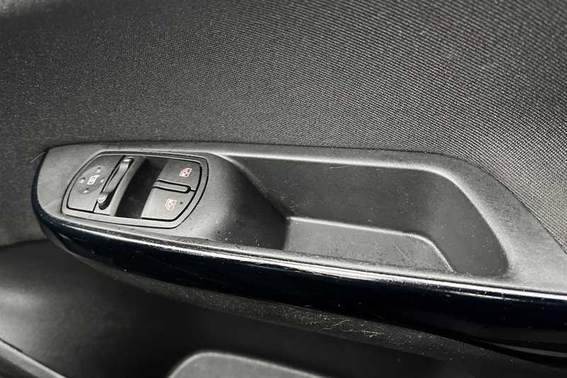 Used Vauxhall Corsa 2018 for sale - 77146662: Photo 16