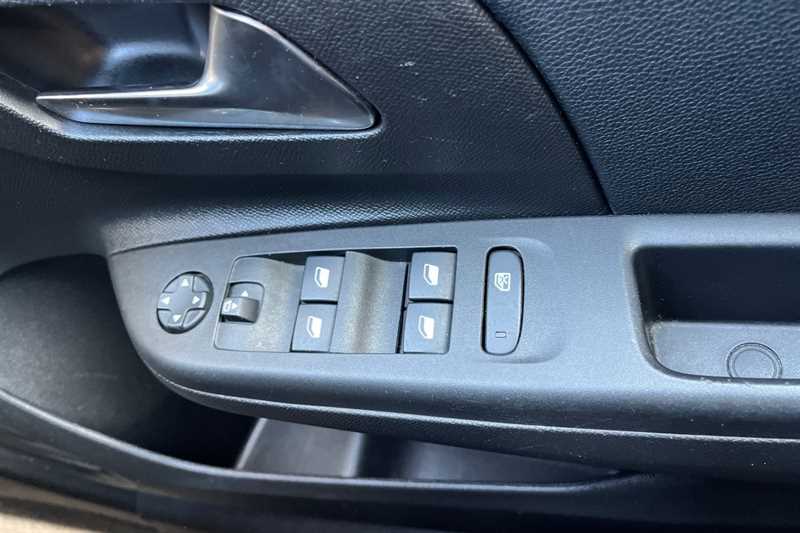 Used Vauxhall Corsa 2022 for sale - 76074670: Photo 16