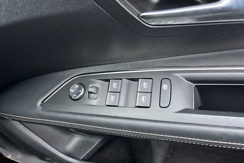 Used Peugeot 3008 2022 for sale - 77146887: Photo 16