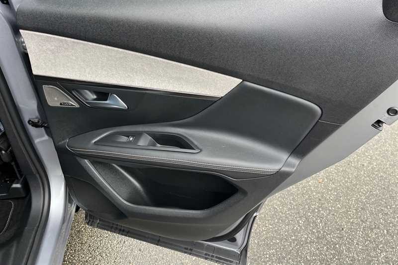 Used Peugeot 3008 2022 for sale - 77146887: Photo 43