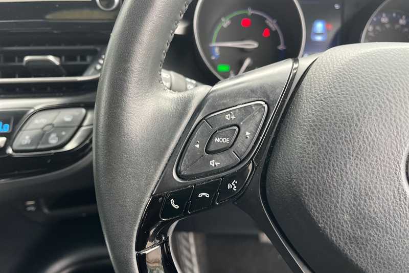 Used Toyota C-HR 2022 for sale - 77146042: Photo 26