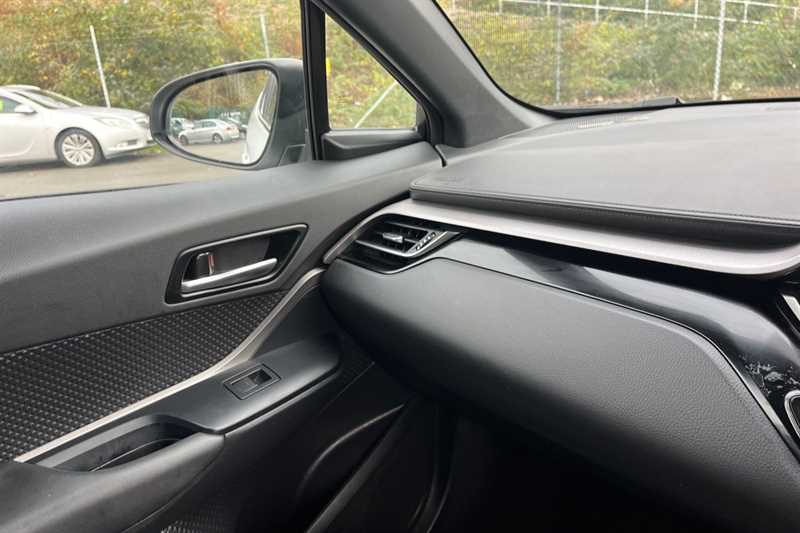 Used Toyota C-HR 2022 for sale - 77146042: Photo 40