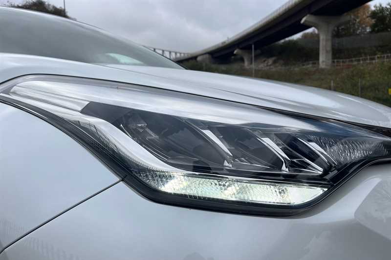 Used Toyota C-HR 2022 for sale - 77146042: Photo 53