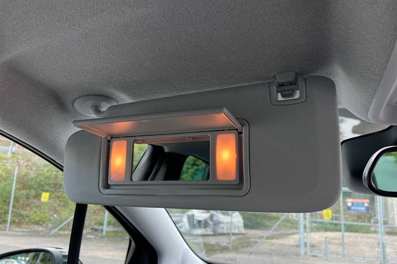 Used Vauxhall Crossland 2022 for sale - 76204176: Photo 32