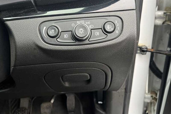 Used Vauxhall Mokka X 2018 for sale - 76261889: Photo 30