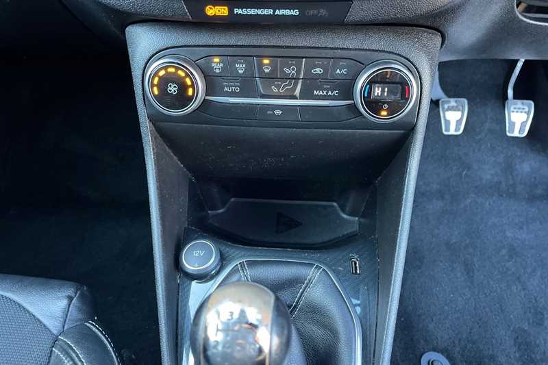 Used Ford Fiesta 2018 for sale - 77146938: Photo 15