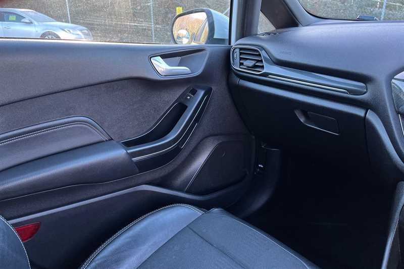 Used Ford Fiesta 2018 for sale - 77146938: Photo 41