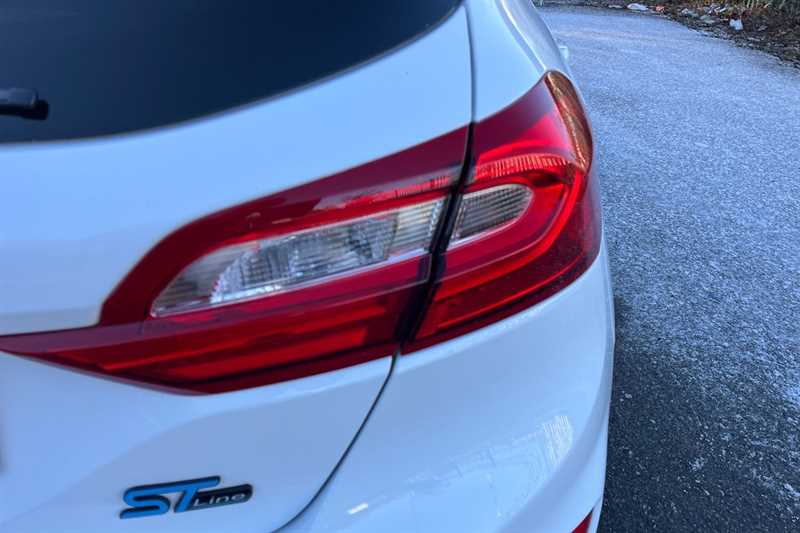 Used Ford Fiesta 2018 for sale - 77146938: Photo 48