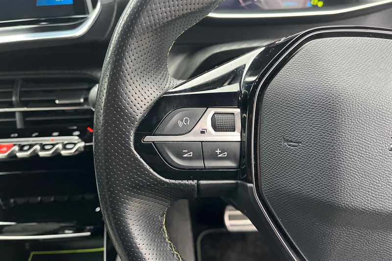 Used Peugeot E-2008 2021 for sale - 77627727: Photo 21