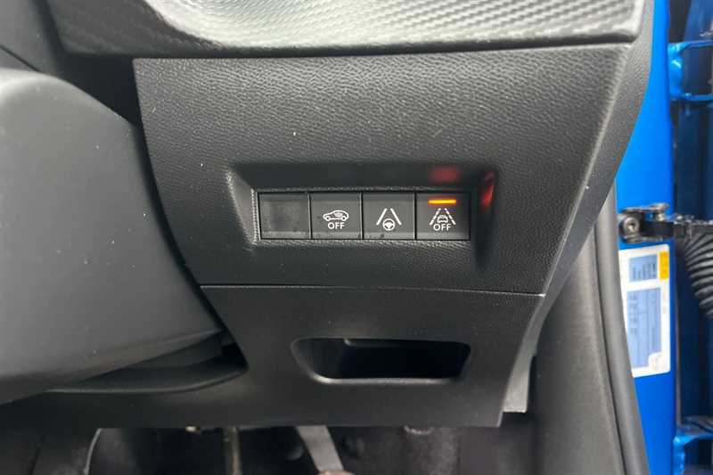 Used Peugeot E-2008 2021 for sale - 77627727: Photo 30