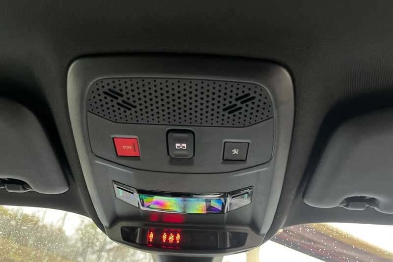 Used Peugeot E-2008 2021 for sale - 77627727: Photo 33