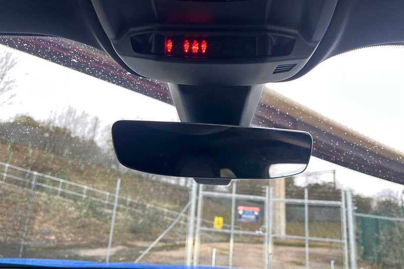 Used Peugeot E-2008 2021 for sale - 77627727: Photo 34