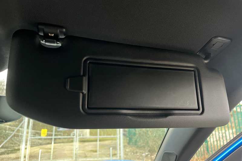 Used Peugeot E-2008 2021 for sale - 77627727: Photo 35