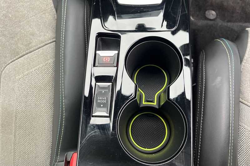 Used Peugeot E-2008 2021 for sale - 77627727: Photo 40