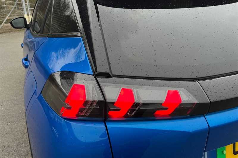 Used Peugeot E-2008 2021 for sale - 77627727: Photo 45